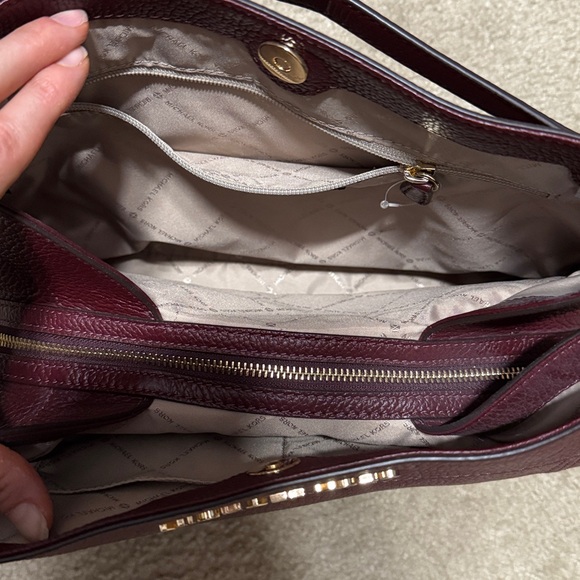 Michael Kors Dark Red Shoulder Bag with Gold Accents- NWOT - Picture 3 of 5